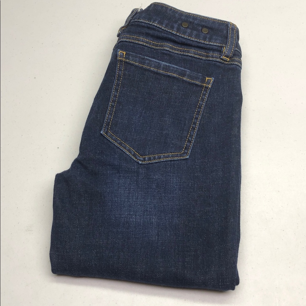 CABI SKINNY MID-RISE JEANS 2/26x29 ⭐️